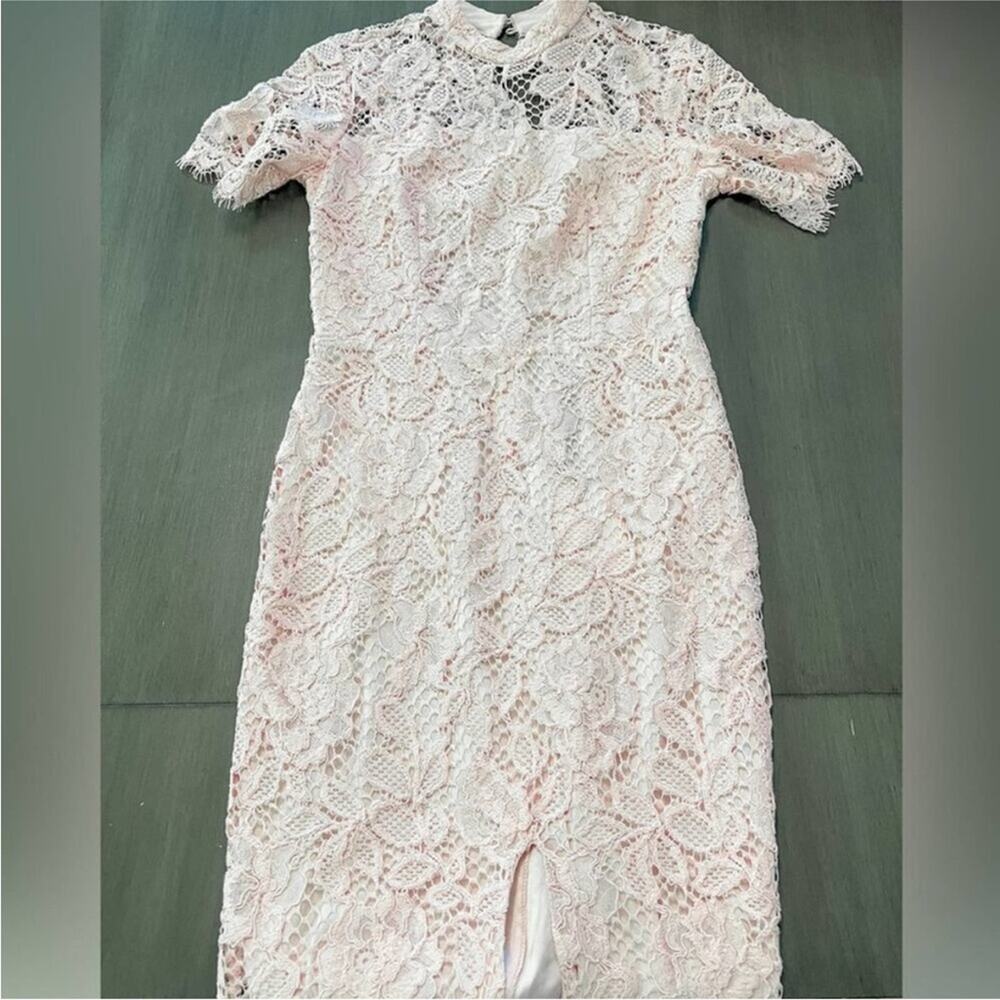 NWT ALEXIS Lace Cocktail Dress